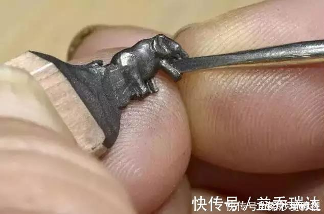 笔芯!牛人把3毛一支的2B铅笔,变成精美的艺术品,一支卖3500元