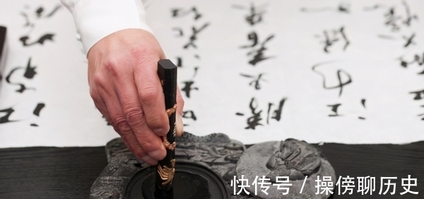 邵岩#邵岩“射墨成书”,是在戏弄大众吗?