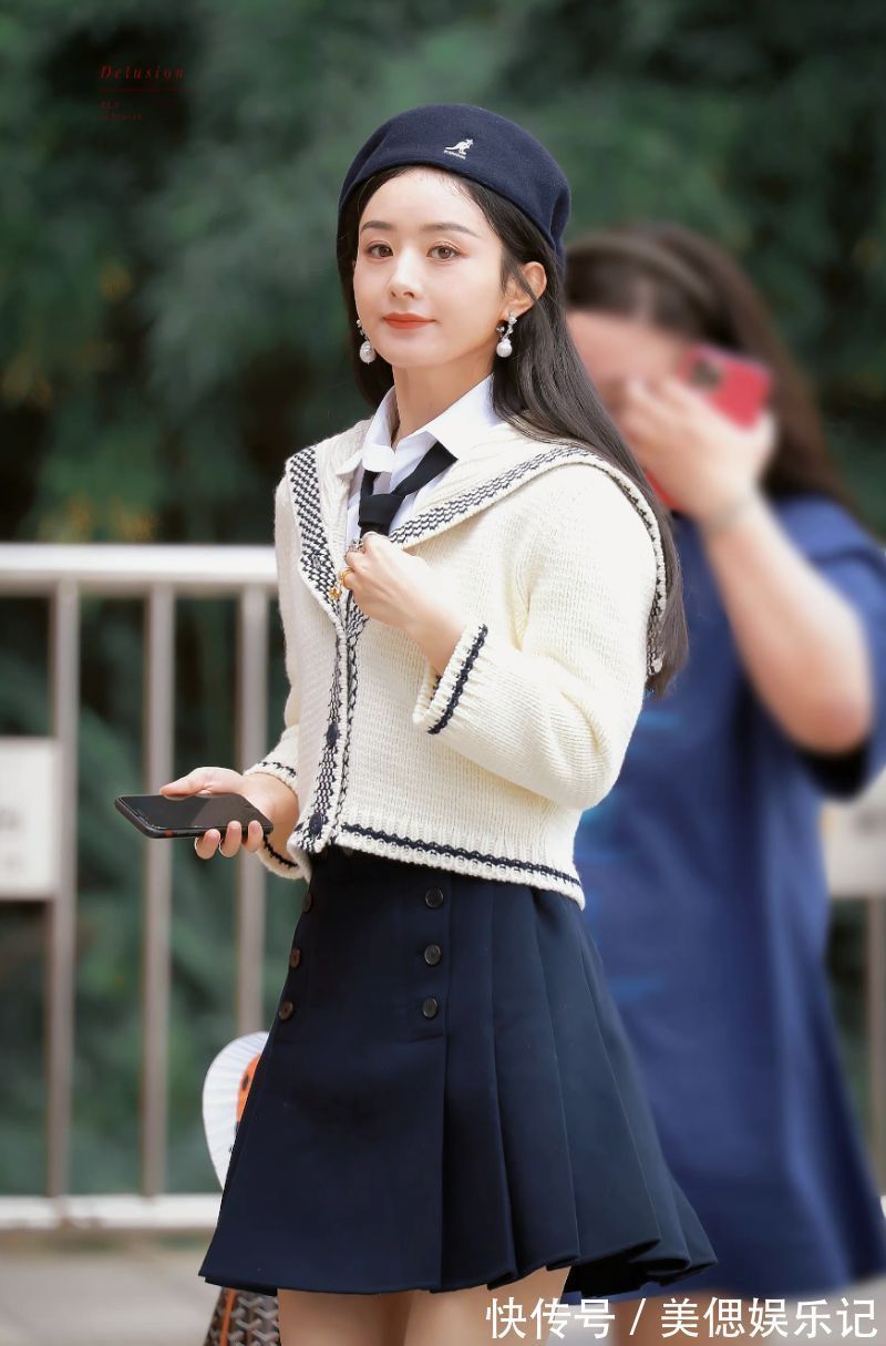 谢娜回归快本直播!线上观看人数破千万!赵丽颖加入娜娜回归首秀