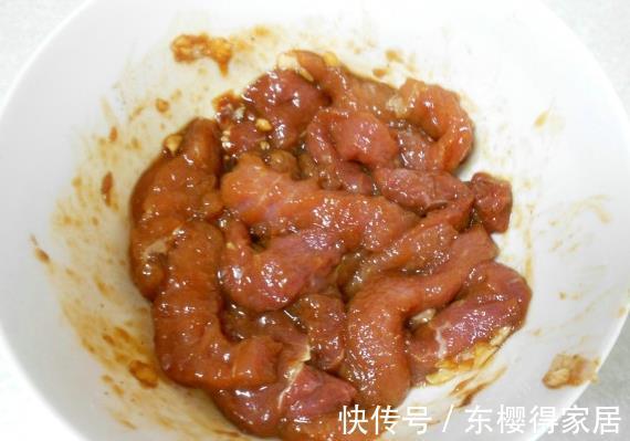 辣椒面儿|猪肉降价了,一次性多买点,教你在家晒猪肉干吃,用来下酒特别香