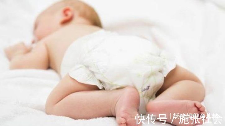 宝宝|如果宝宝睡姿也分级?这些“高难度”动作,体操冠军也做不到