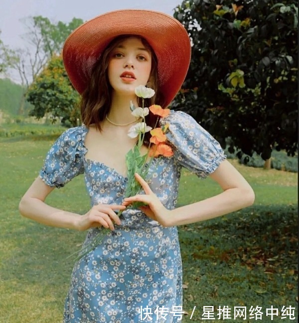 丸子头|日常简约百搭发型,丸子头多种多样凸显气质,这一款很适合夏天