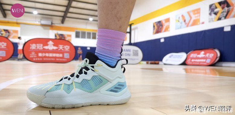 罗斯|四百左右的后卫实战好鞋?亦或是平平无奇