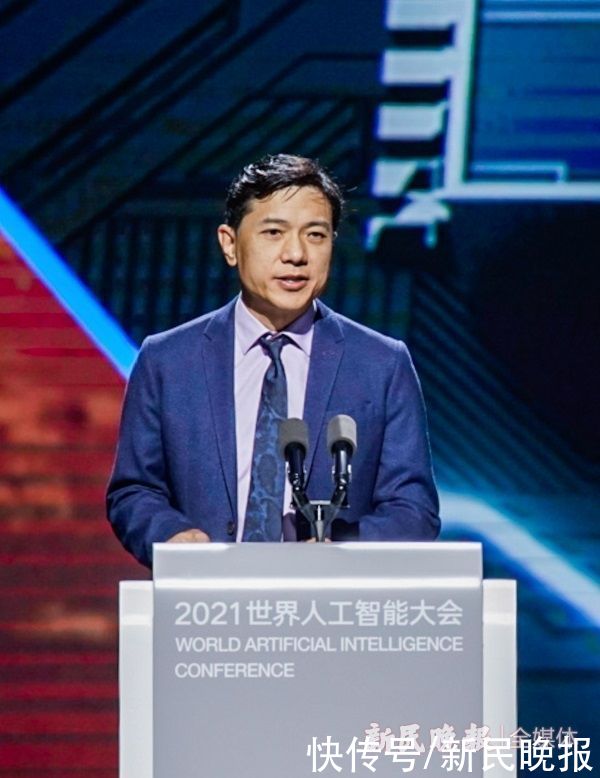 智能汽车|2021世界人工智能大会｜李彦宏：智能汽车也会开到火星上去，AI社会价值值得重视