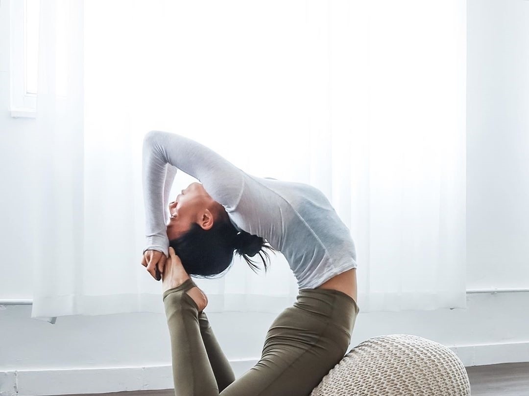 双腿|坚持瑜伽一段时间,身体肌肉逐渐变得柔软,内心也变得越来越健康