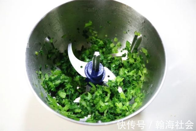 食用碱|馄饨的家常做法,从擀皮到调馅全教你,汤鲜肉香,太好吃了