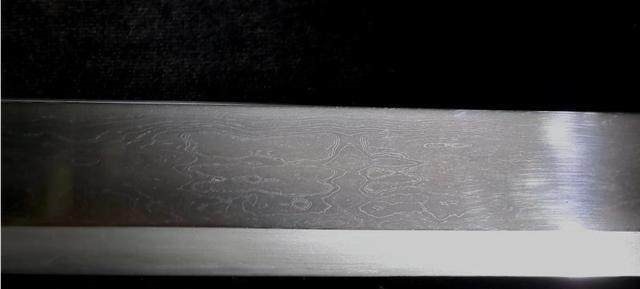 陨石 人类历史中有使用陨铁铸成的兵器吗真有小说中描述的那么锋利