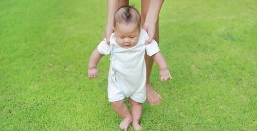 鞋子|为啥很多孩子“人小脚大”,是猛涨的发育信号吗?结果和想象不同