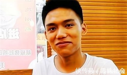 当年变形计中不想回山区的孩子,和富爸爸要钱被拉黑,现今如何?