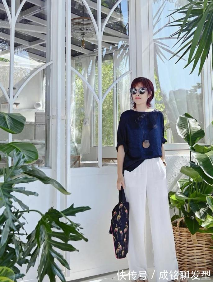 整套|50岁女人穿搭要重新定位,学这位博主的气质穿搭,优雅时尚又高级