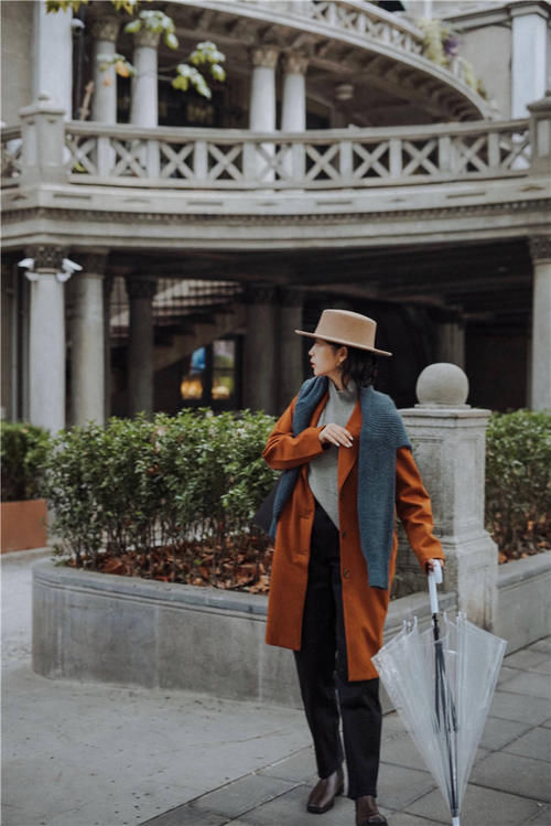 大衣的精髓是什么？三木博主的“优雅穿搭”，明明白白揭示这一点