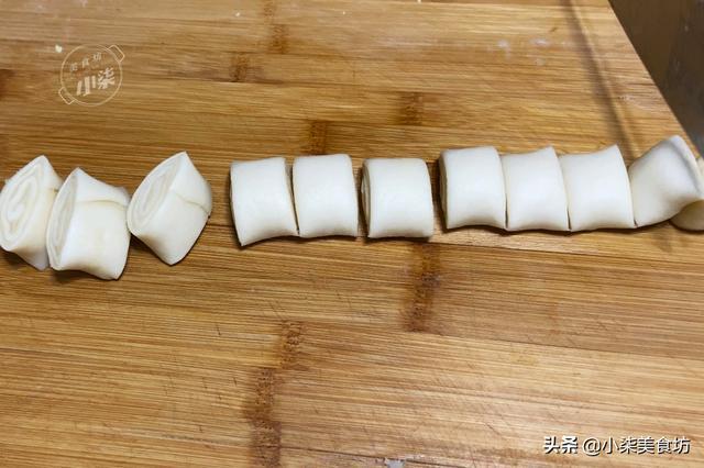 绿豆泥|在家自制绿豆小饼，学会不用买，清凉解暑易消化，老人孩子都喜欢