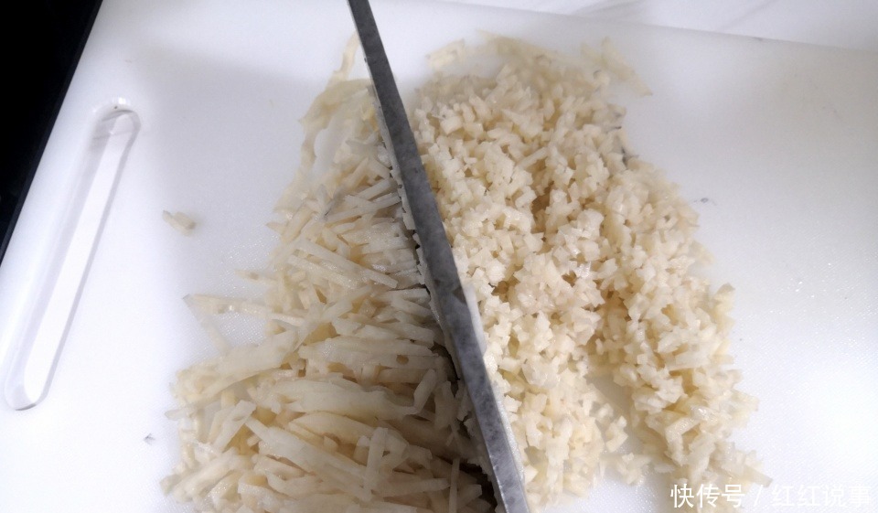 早餐,别放过这饼,比包子省事,鸡蛋牛奶和蔬菜都齐了,营养快手!