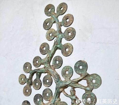 重现|摇钱树是一棵树吗考古学家修复青铜摇钱树,重现摇钱树的传说