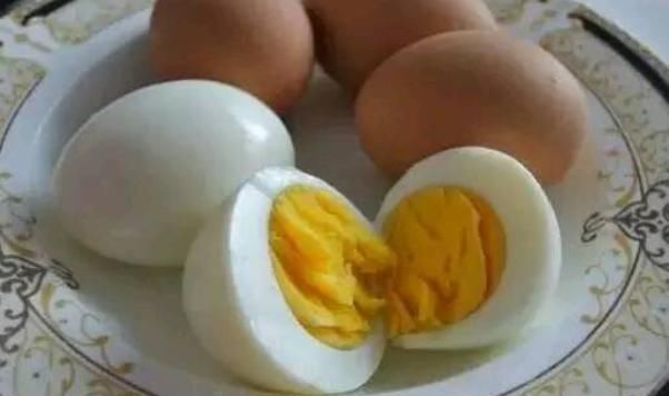 身体|每天早上吃一个煮鸡蛋，身体不会差，但要切记“四不”，早知早好