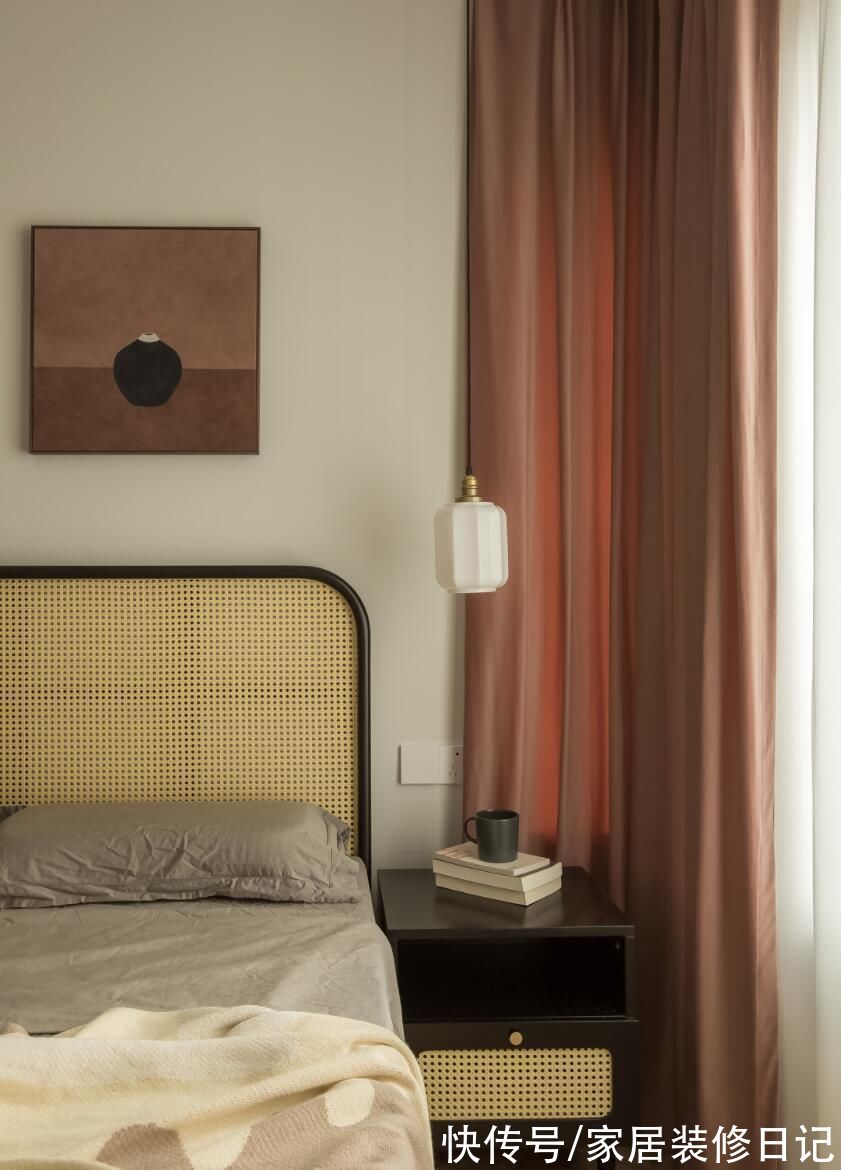 主卧|全屋重新打满柜子,柜门当墙饰,精装“教科书式”改造透着高级感