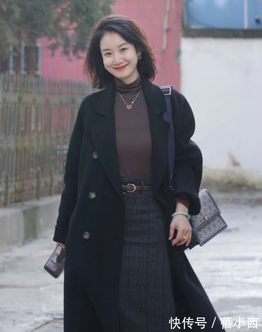 解析 穿衣小白有救了!气质女人的“大衣穿搭”解析,让你瞬间变时髦精