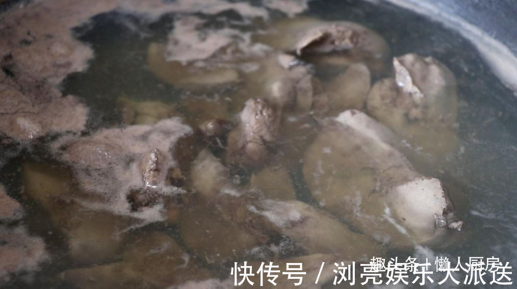 鸡肝怎么做好吃教你卤鸡肝的做法，吃着不腥，做下酒菜很不错