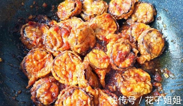 酸甜|酸甜开胃的鱼香茄饼,茄子和肉馅的完美结合,一盘根本不够吃!