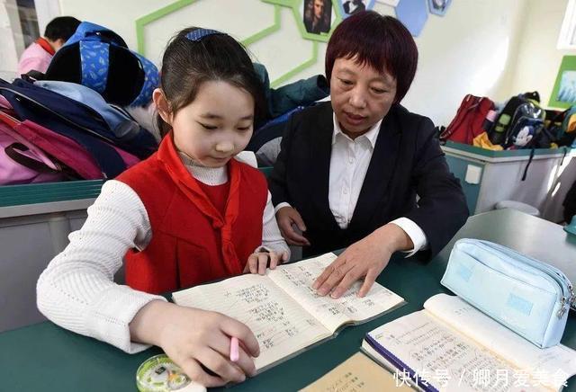 作业|孩子被罚抄“22页”,熬夜到凌晨,第2天父亲做了一个大胆决定