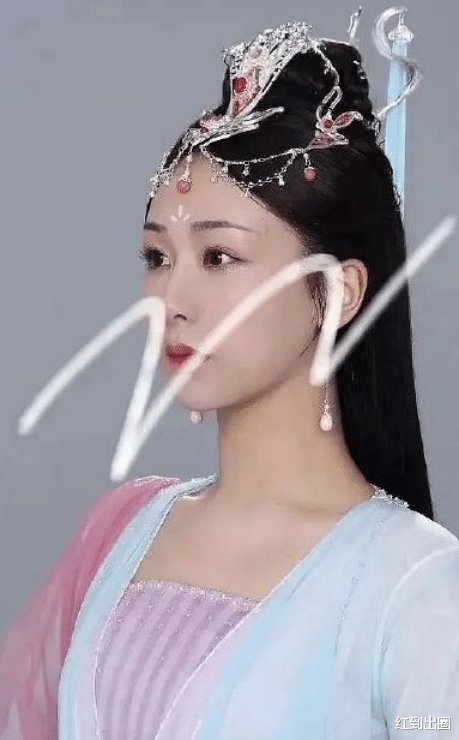 |3位女主相继辞演,杨紫方联合抵制,沦为笑话的成毅终于反击