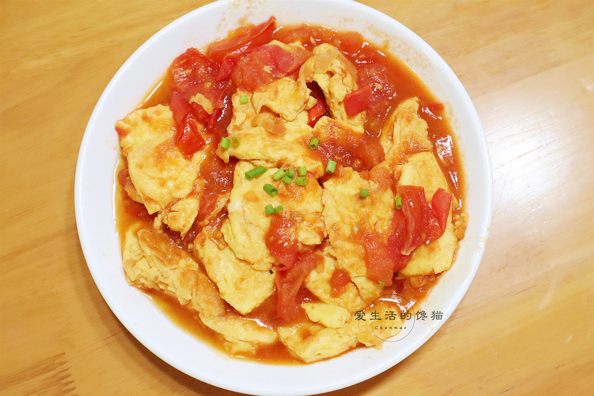 母子三人的午餐,在朋友圈走红了,网友:喷香的家常菜,满满母爱