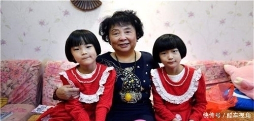 爱德华兹|60岁产妇盛海琳,冒险生下一对双胞胎,10年过去,如今已失去笑容