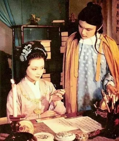 住所&薛宝钗的住所为何叫蘅芜苑?看懂这三层意思,才知作者骂她有多狠