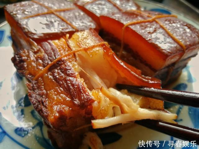 肉类|东坡肉怎么做?别用清水炖,正确做法5勺料汁焖一焖