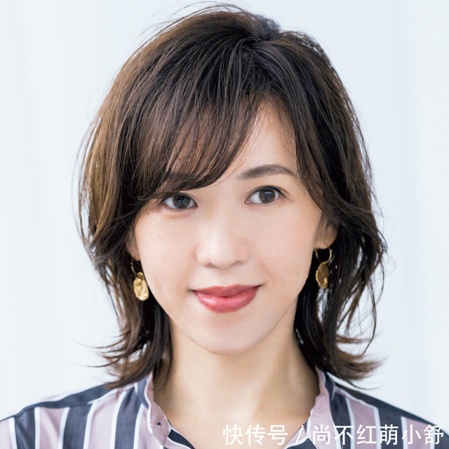 刘海 女人一旦到了40，发型建议“弃长选短”，试试这些妈妈卷，很减龄