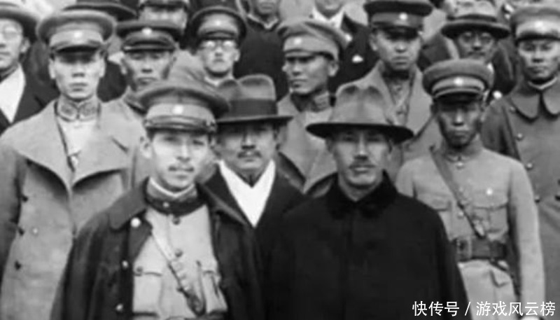 宋美龄|张学良逝世,宋美龄在花圈上写下8个字,这8字暴露两人真实关系