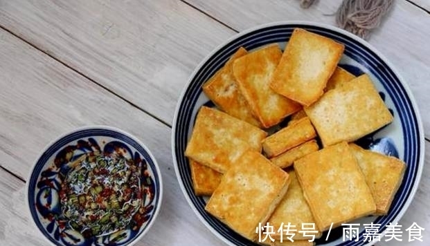 香煎豆腐|营养开胃的香煎豆腐，香酥里嫩还可以当小食，做法超简单