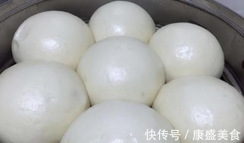 你觉得蒸馒头的面是硬点好，还是软点好？为什么？