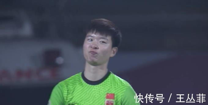 国足|让一个王霜也赢你!中国女足霸气为国足“复仇”,美女边裁很抢镜