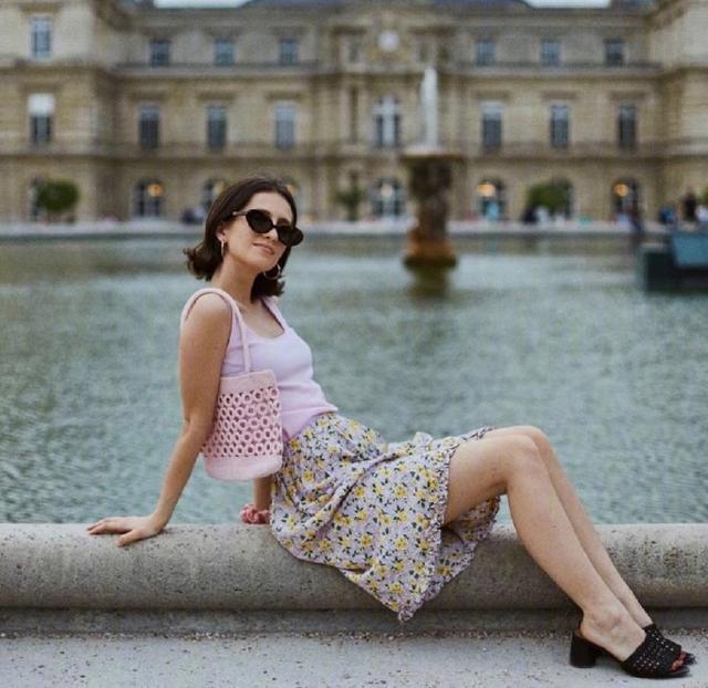 针织|法国女人都爱的“针织衫”,究竟有哪些迷人之处专业穿搭教你穿