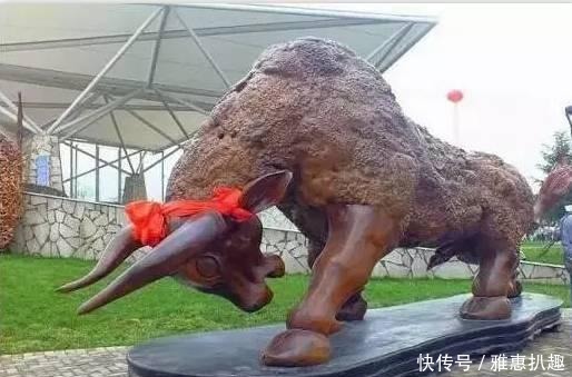 盘点中国高大上的根雕, 雕的不是木材都是钱!