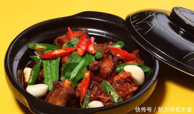 喜欢|农村人也喜欢把大蒜这样种,从发芽到餐桌一直都很美