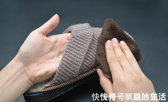 晾晒|不管棉拖有多脏,试试这个方法,不用水洗不用晾晒,棉拖立马干净