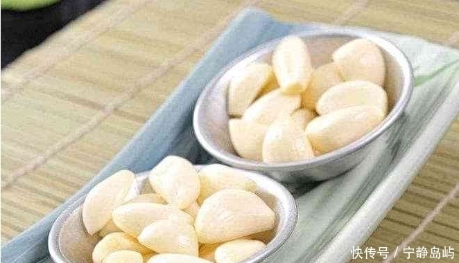 止咳|大蒜和冰糖泡水好厉害,喝一次省好多钱,学会告诉家人