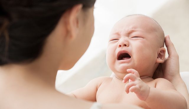 小美|夏天该不该给宝宝喂水,或者喂多少量合适,家长看完不纠结