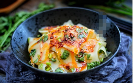 土豆新做法，脆爽开胃比肉香，既下酒又下饭