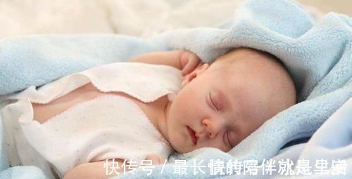 成绩|孩子注意力差成绩跟不上,与睡觉的一个表现有关,多亏父母发现早