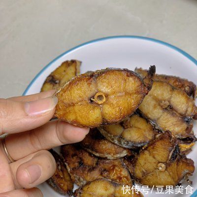好吃到模糊的低脂追剧小零食｜烤鱼块，怎么都吃不够