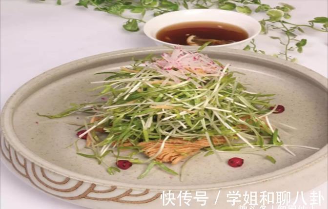 秘制芋儿鸡|美食推荐：秘制芋儿鸡、五彩鸵鸟筋、捞拌空心菜苗制作方法