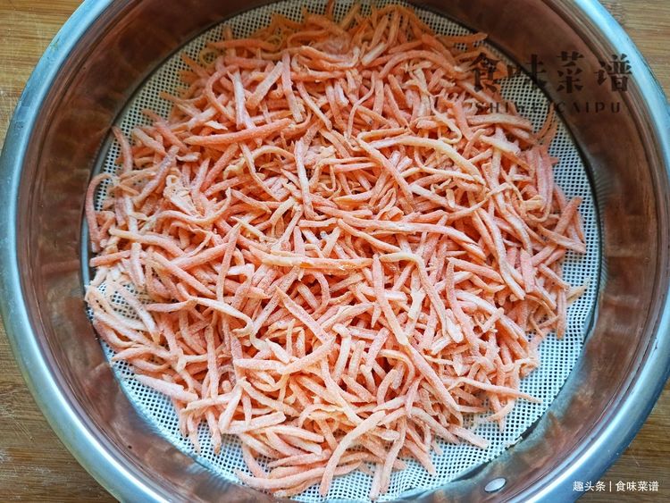 秋冬要多吃胡萝卜,教你好吃新做法,鲜香又美味,大人孩子都爱吃