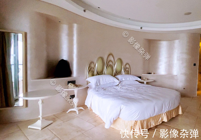 房价|三亚地标凤凰岛,房价曾是“天文”数字,无敌海景房一晚多少钱?