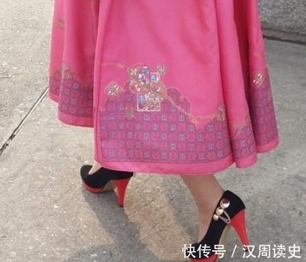 超短裙 朝鲜女孩,长在高跟鞋上的美丽