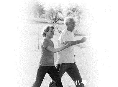 植物蛋白|50岁后, 身上还有这4个特征, 你可能是长寿体质, 连医生都羡慕!