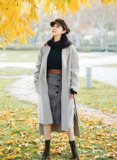 穿搭|三木时尚博主冬季穿搭指南!大衣搭配针织衫和半身裙,高级优雅!