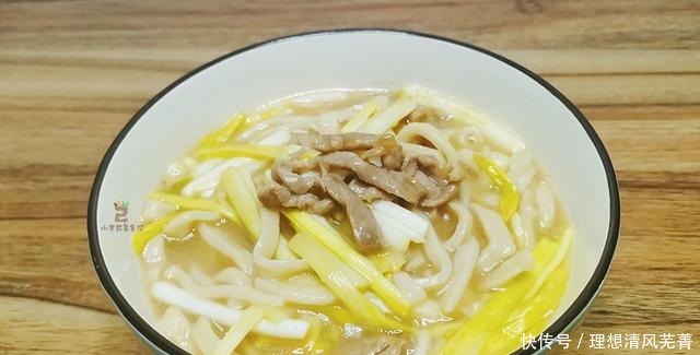 它是天然的“杀菌剂”,冬天要多吃,做成热汤面,美味营养好消化